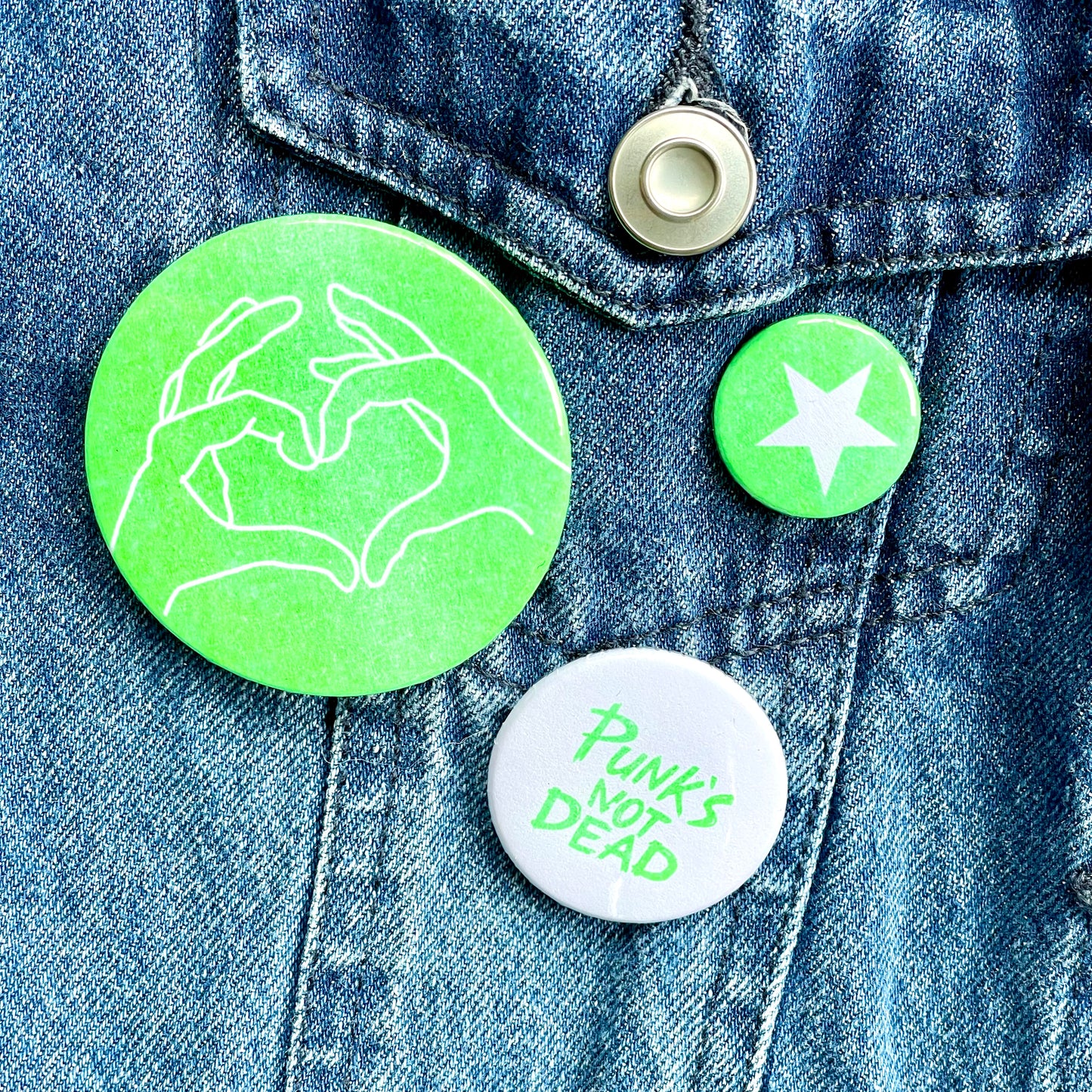 Riso Buttons – Fluo Green